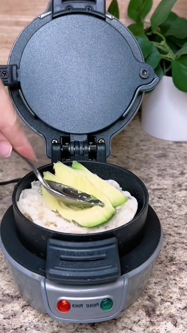 Automatic Non-Stick Breakfast Sandwich Maker