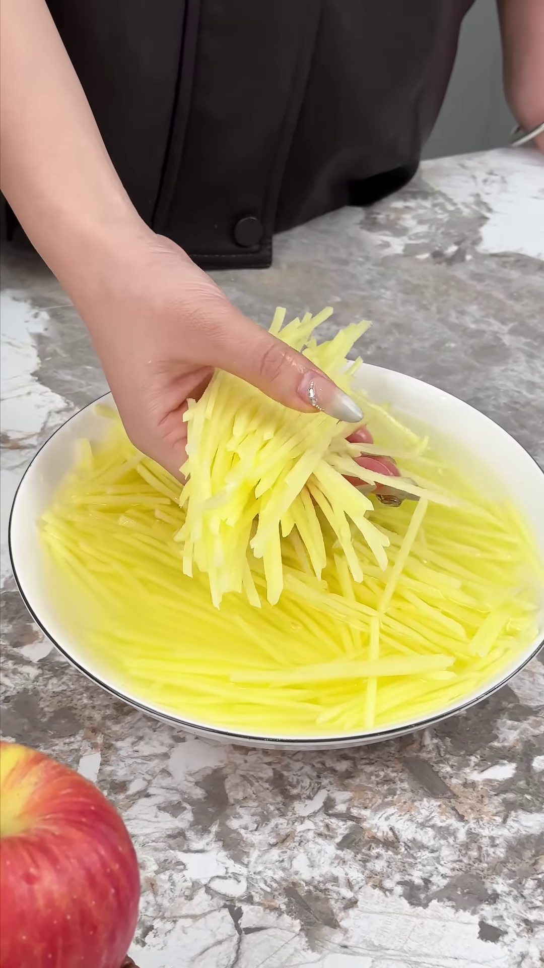 Safe Vertical Mandoline Vegetable Slicer with Container